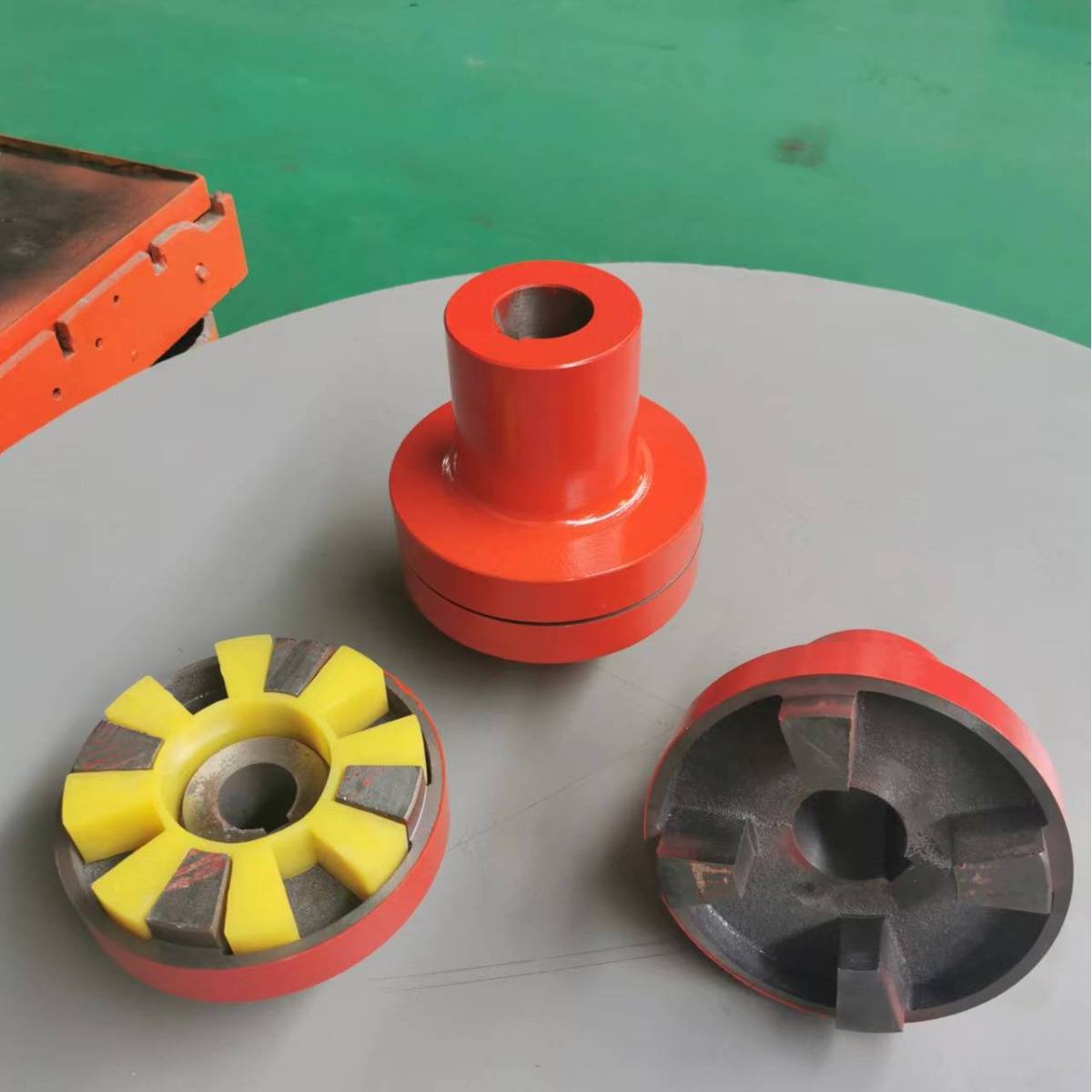 挠性爪型联轴器 泵用三爪联轴器电机水泵连接轮对轮背靠轮