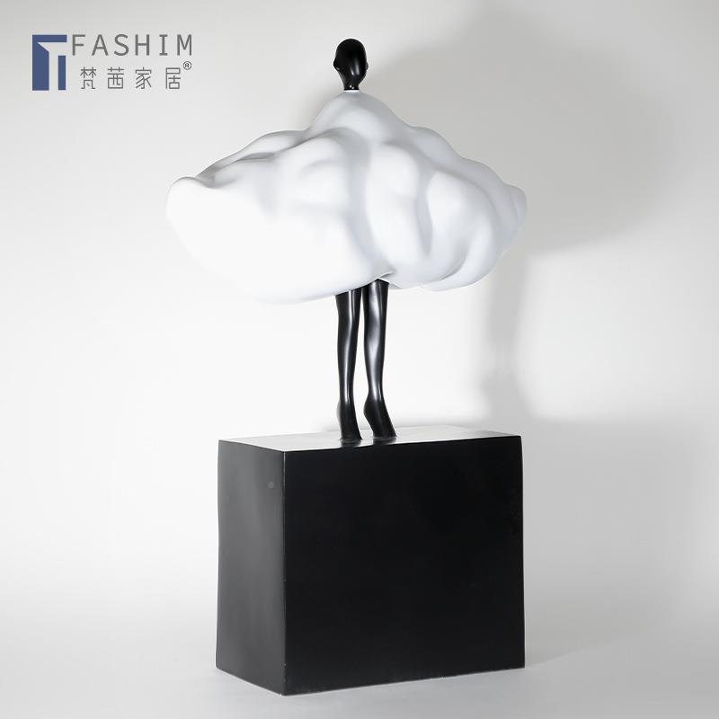 现代简约家居意树脂创云朵人物摆小软装件样板间PUL电视柜极简摆