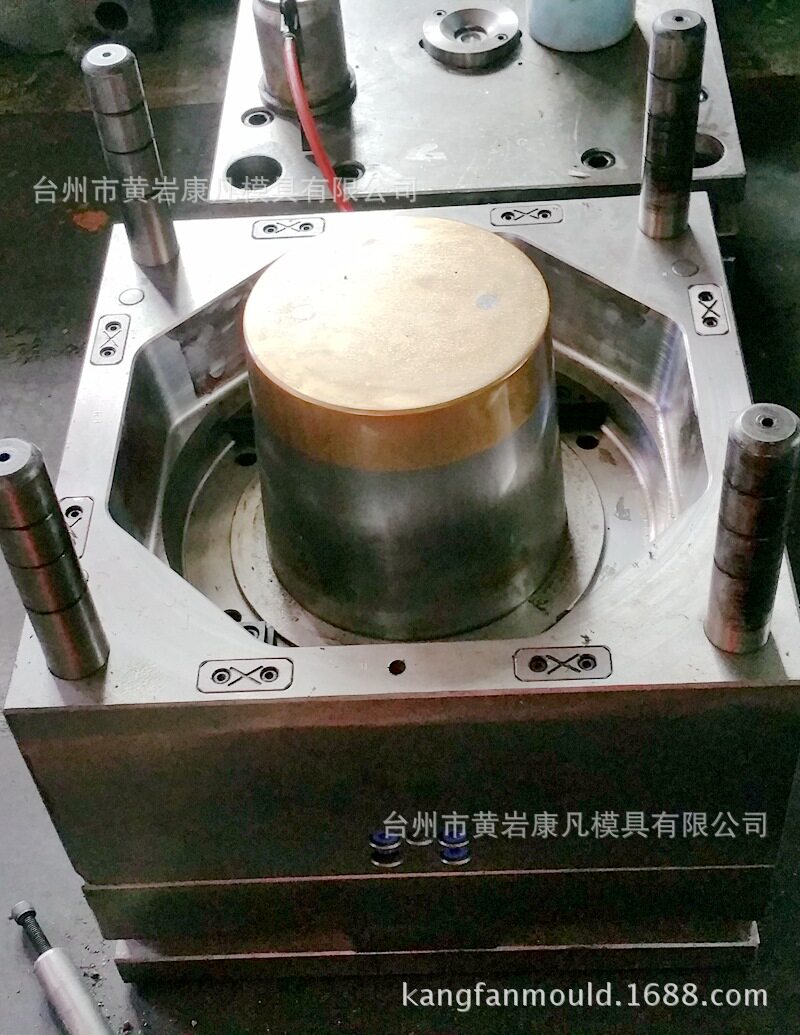 浙江黄岩模具厂,塑料涂料桶模具 油漆桶模具