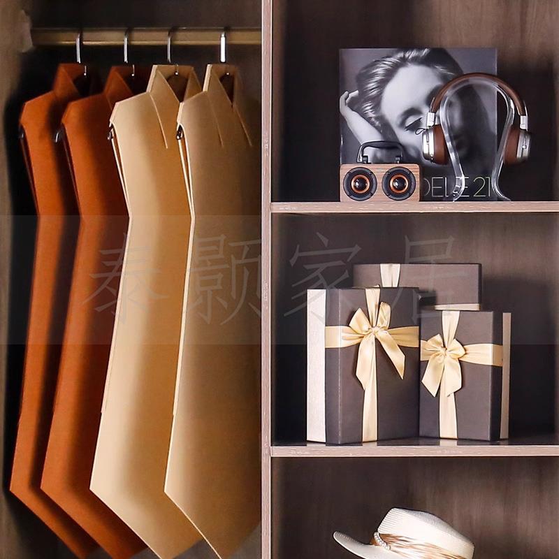 现代衣帽间摆全屋设计展厅衣柜OFB饰件品组简合样板装间约软装