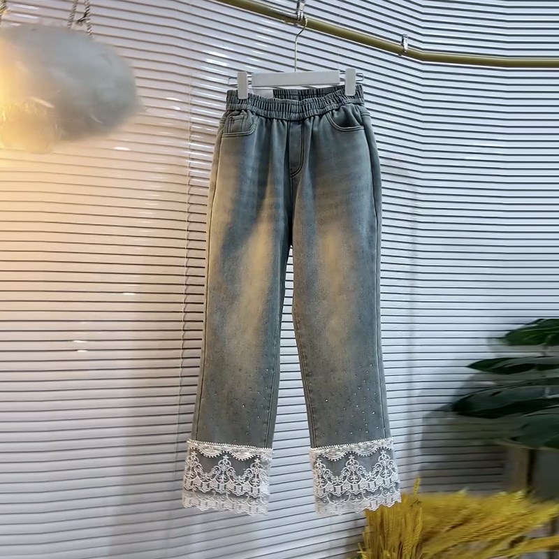加大码女装松紧腰拼色蕾丝裤脚直筒牛仔裤胖妹妹韩版减龄休闲裤子