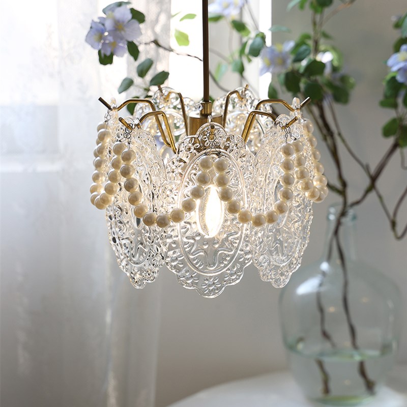 2023新款北欧轻奢法式餐厅卧室床头灯珍珠羽毛玻璃单头吊灯