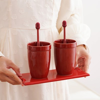 结婚洗漱牙刷杯子套装一对创意陶瓷新婚陪嫁情侣红色漱口牙杯礼品