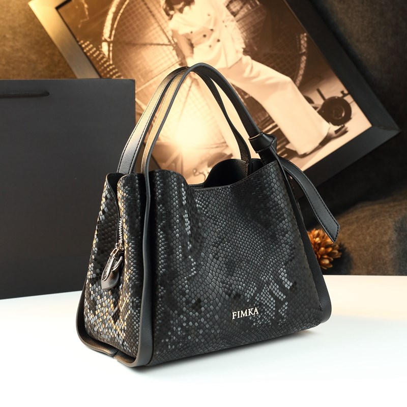 潮流女包2025新款菜篮子包单肩斜挎大容量水桶包高级感真皮手提包