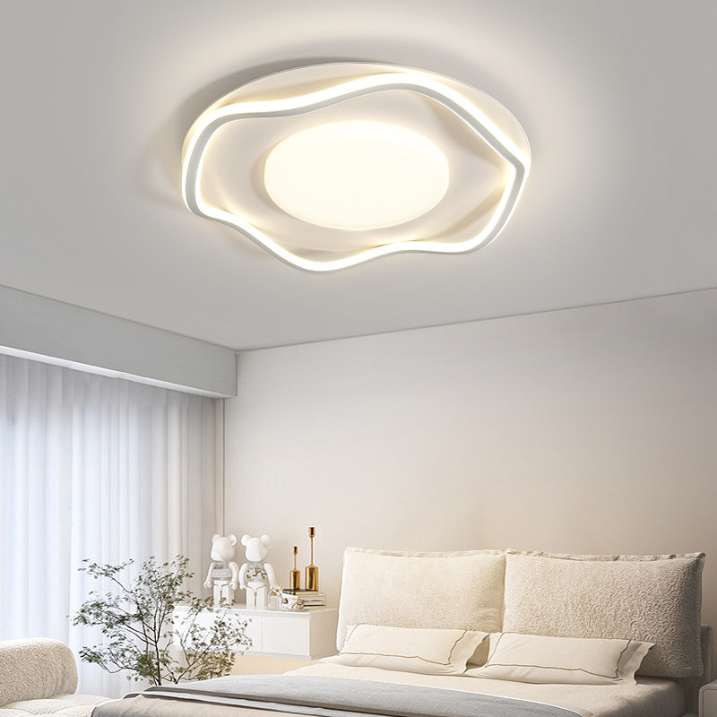 卧室吸顶灯现代简约2023年新款轻奢网红奶油风大气主卧室房间灯具