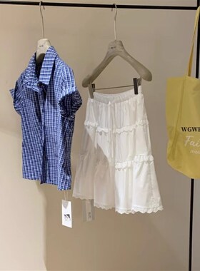 白色甜美减龄蕾丝花边松紧腰半身裙a字巨好看梨型身材遮胯短裙子