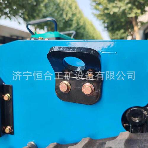 履带式遥控割草机果园开荒除草机林间荒草JL600型汽油遥控割草机