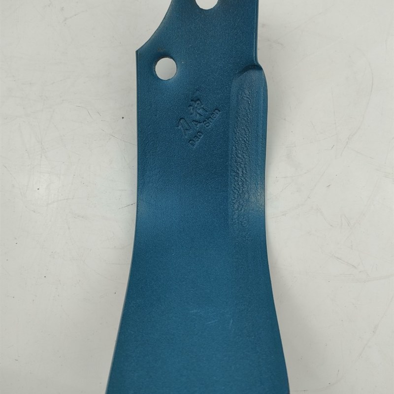 旋耕机刀片开垦刀刀神4.4孔距厚度8毫米抗断耐磨更好6X0硅二锰材