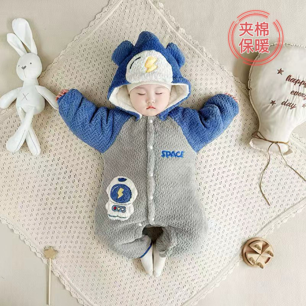 婴儿秋冬季三层夹棉加厚连体衣