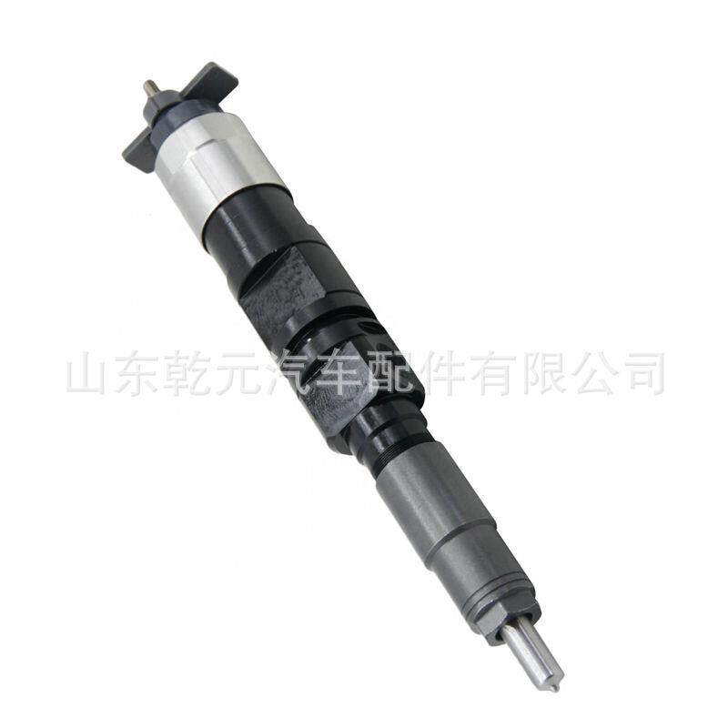 共轨喷油器 095000-8800 RE524382 柴油机喷油器
