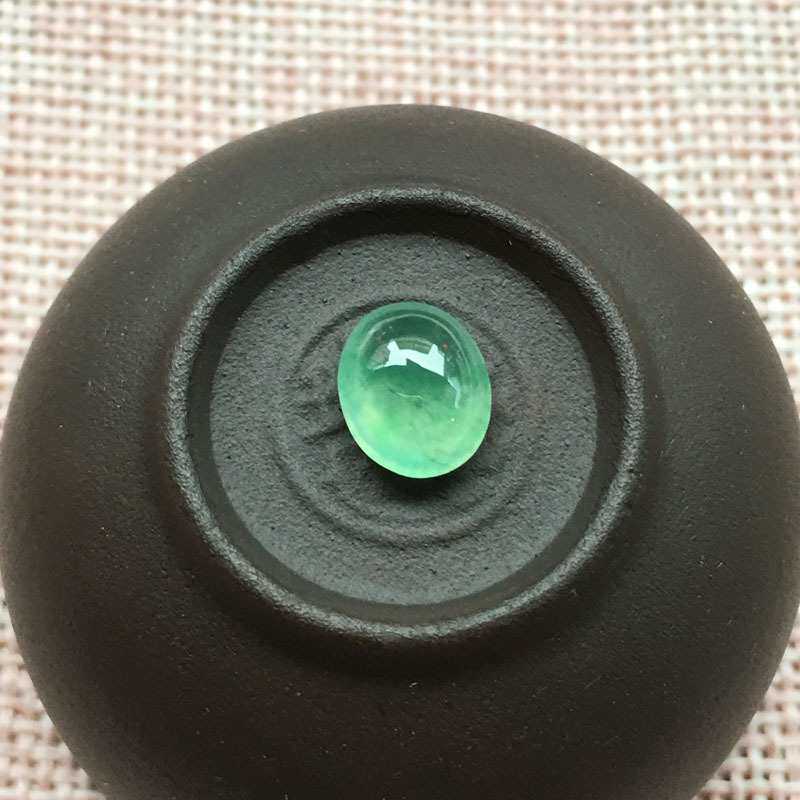 傅小姐翡翠冰绿蛋面水润冰透饱满圆润镶嵌