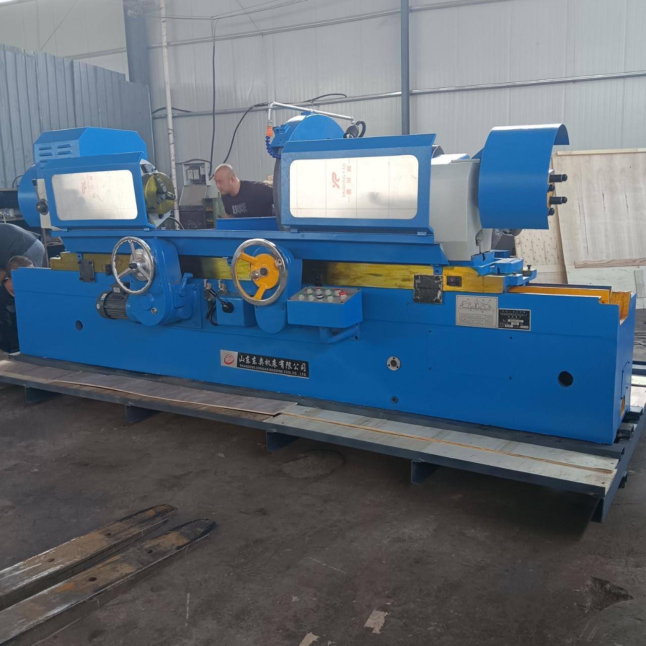 全新现货MQ8260X1600曲轴磨床磨削发动机轴类零件磨床