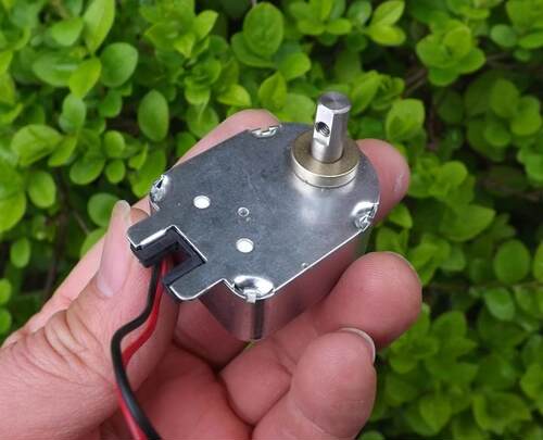 旋转电磁铁 点钞机用电磁铁 DC24V 自保持特殊电磁铁