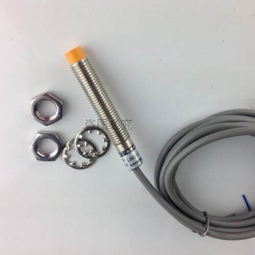 厂家直销电感式接近开关LJ8A3-4-Z/BX NPN直流三线常开传感器6-36