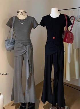 巨好看的夏装套装高级灰色短袖T恤女+假两件系带休闲喇叭裤一整套