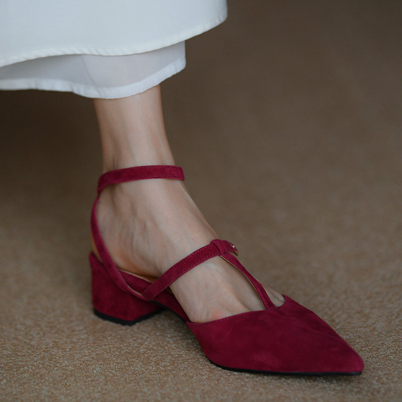 尖头中跟酒红色鞋女夏季新款一字扣浅口后绑带女鞋V粗跟包头凉鞋