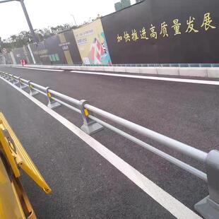 机非隔离护栏市政道路机动车人行道马路栏杆防撞栏不锈钢人车分流