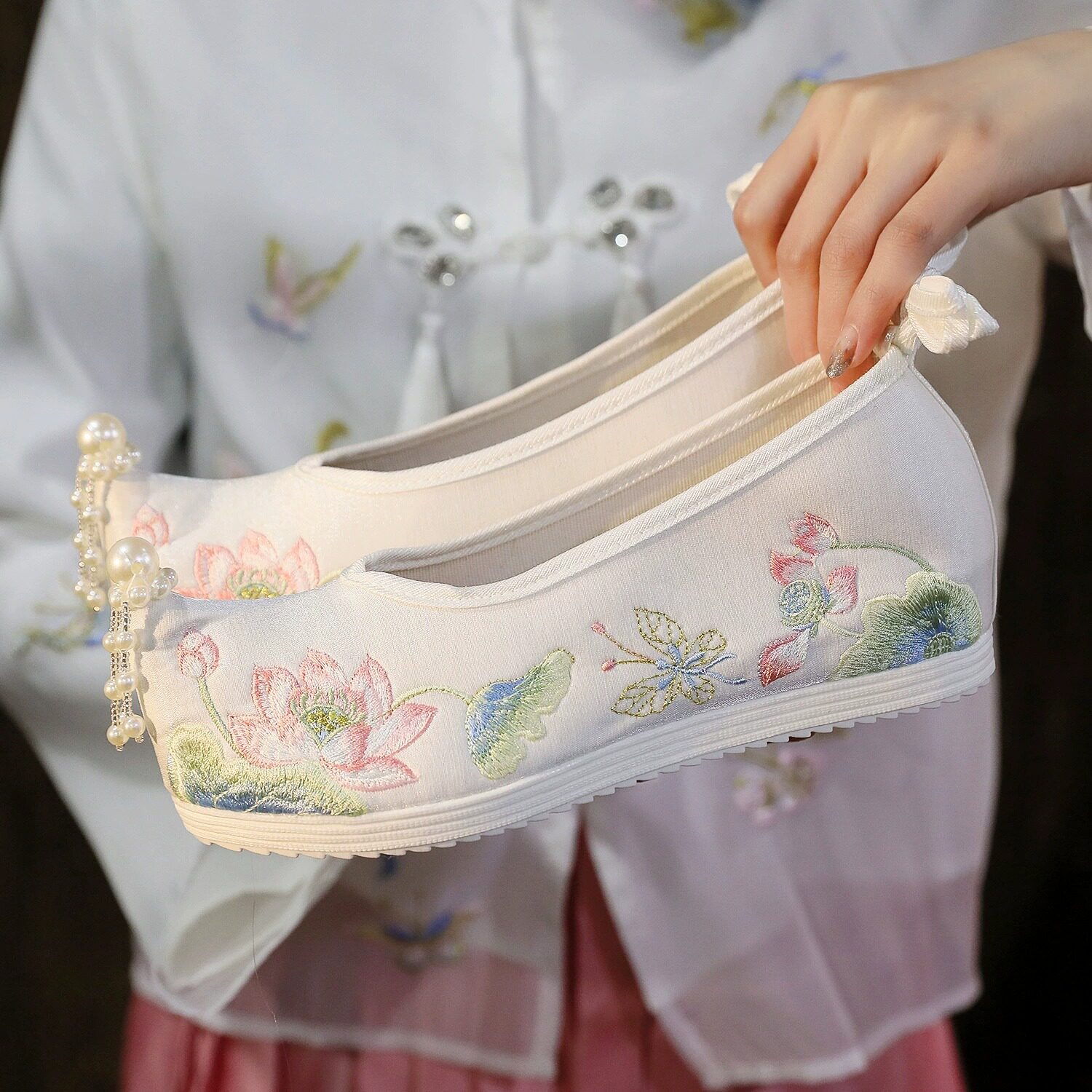 碧荷春秋新内增高古风汉服秀禾鞋