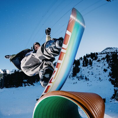 冷山雪具NITRO单板滑雪板OPTISYM彩虹板全能公园平花雪板2223男款
