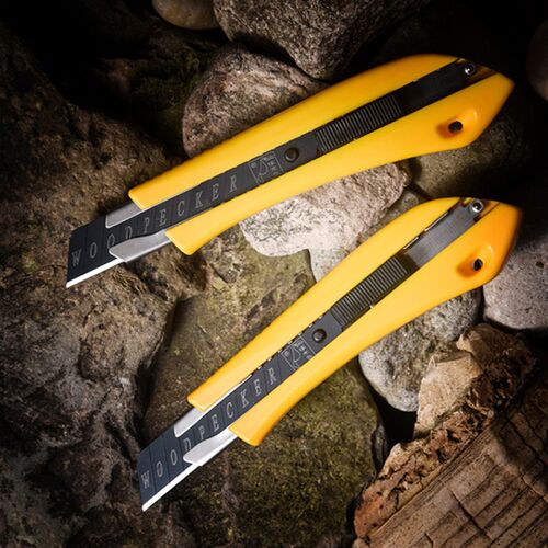 啄木鸟美工刀FD-782大号18mm刀架塑料墙纸介刀 壁纸裁纸刀包邮