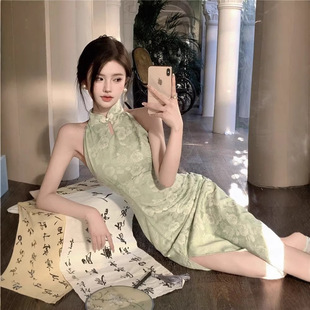 Breezy尘风新中式 国风清冷感绿色改良旗袍性感风情万种绝美挂脖