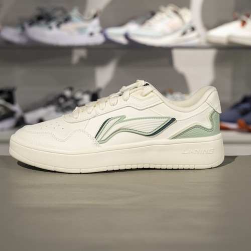 李宁系带男子低帮板鞋