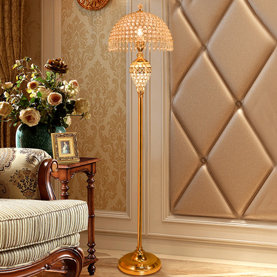 轻奢落地灯客厅卧室沙发旁边高级感2025新款水晶玻璃美式立式台灯