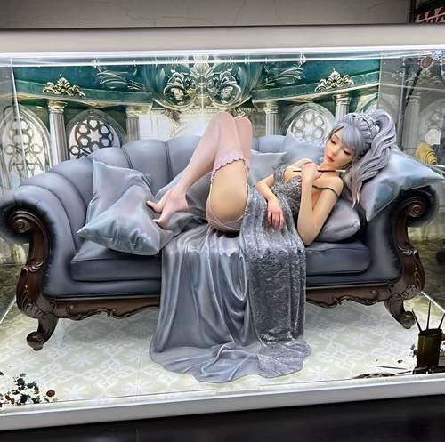 鬼刀手办海琴烟风铃公主沙发小憩