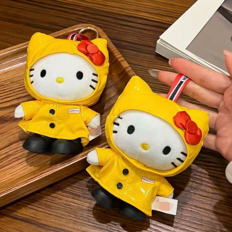 黄色雨衣哈喽kitty可爱包包挂件kt猫毛绒公仔玩偶书包小挂饰礼物图片