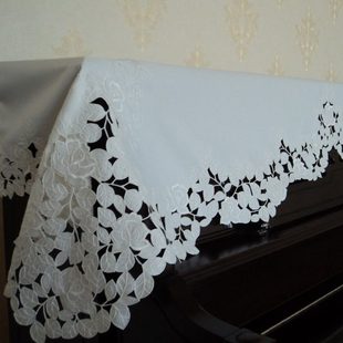 机绣钢琴巾钢琴罩 新春奉献 白色莫奈