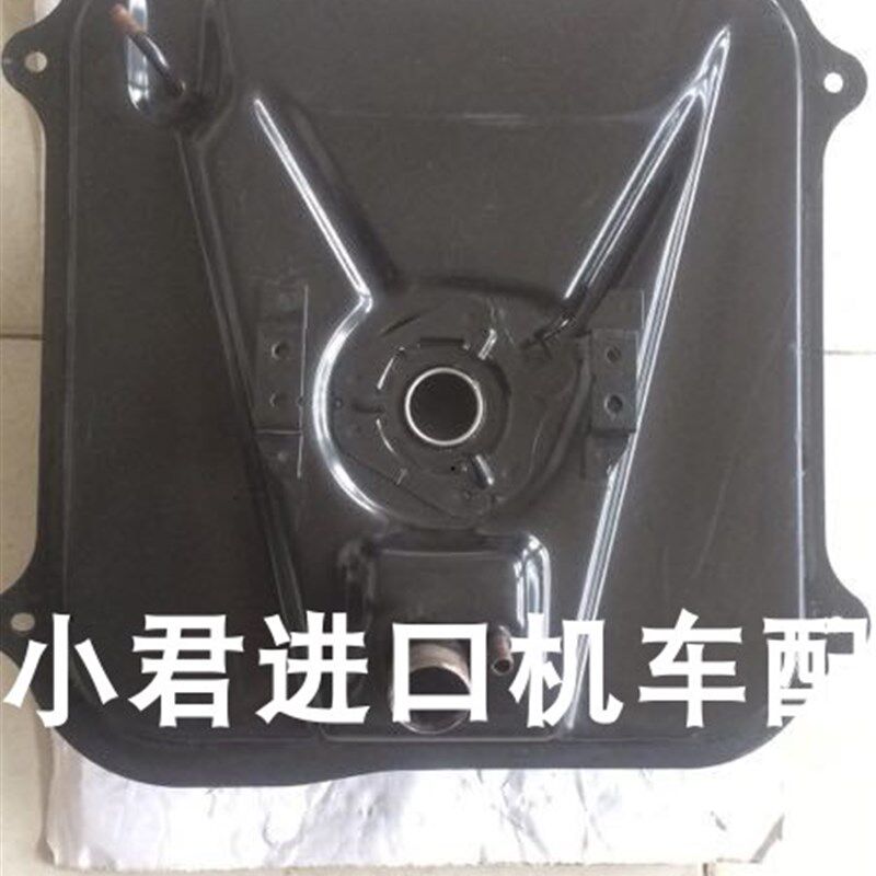 台湾原装光阳星际骑士水冷四冲程踏板车KHD8-125摩托车油箱【个】