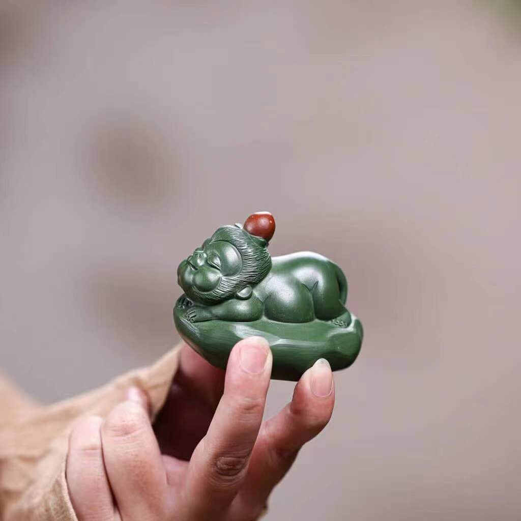 宜兴紫砂茶宠猴生肖猴高端精品可养紫砂茶宠摆件茶台茶桌摆件茶玩