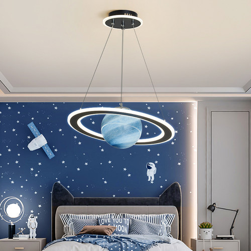 北欧儿童房吊灯创意流浪地球星球灯男孩女孩房间卧室太空星空灯具
