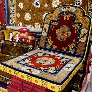 藏式坐垫羊绒毛八吉祥上师法座沙发靠背拜垫柔软舒适上师打坐垫