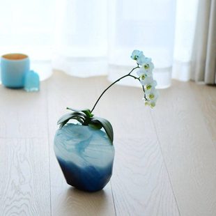 如蓝色宝石 多面体瓶璃岛2401L01手工器皿人工吹制出口 玻璃花瓶