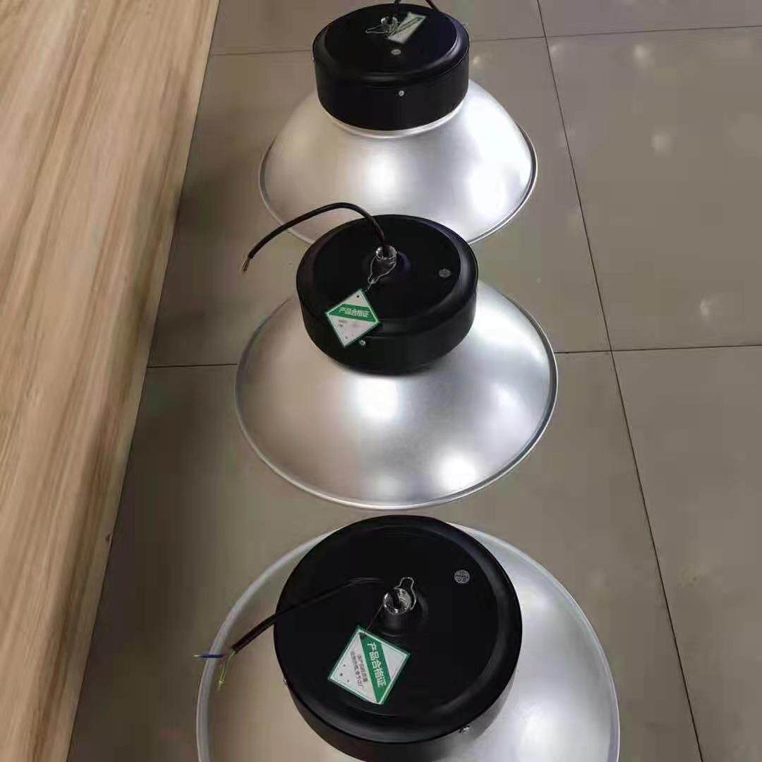 EDL工灯鳍片工灯厂厂房灯仓库矿车间VEO照明灯车库灯工业吊灯天棚