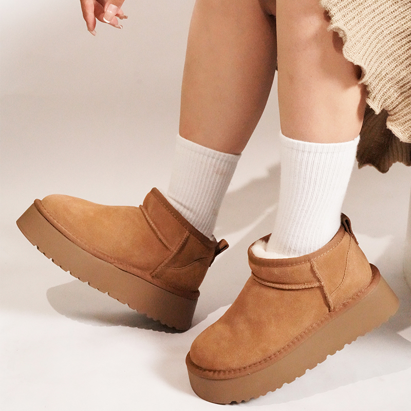 桑坡雪地靴女厚底增高羊皮毛一体加绒加厚短筒棉鞋冬季新款mini靴