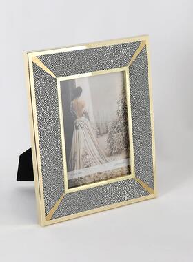 特价in革sHY-X111黑色斑样点皮金属边框相台框摆家用6寸板间装饰