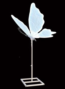 新造款发动光蝴蝶型婚庆道具路引灯婚礼舞台电翅膀铁艺NOK装摆饰