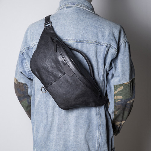 复古手工男士真皮胸包头层牛皮潮流揹包小众设计手机包休闲机车包