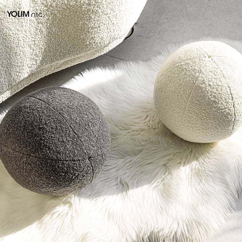 现代简约样板间圆球形抱枕装饰靠垫焦糖色绿色稀奇古怪沙发圆靠枕