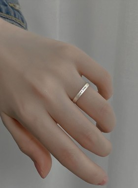 英文刻字戒指女设计小众戒指女时尚个性戒指2023年新款潮冷淡风女