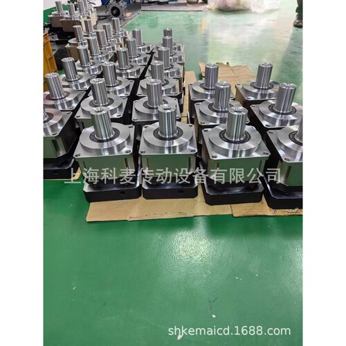 精密行星减速机AD110L1-P2-S2斜齿行星减速机