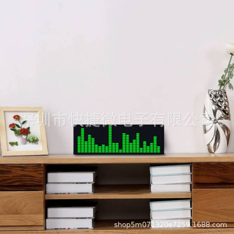 彩色LED音乐频谱电子时钟声控节奏灯1624RGB拾音气氛电平指示器