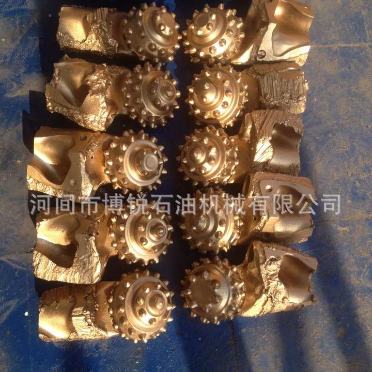 7  1/2     190.5mm复合片pdc    胶圈镶齿钢齿三牙轮钻头