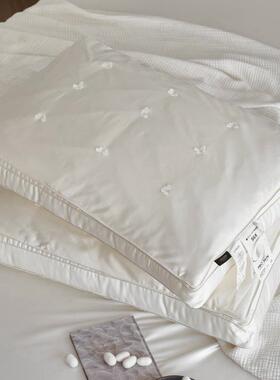 llA类简约手工桑蚕丝超柔枕蝴蝶绣花枕头芯护颈助睡眠单人立体枕