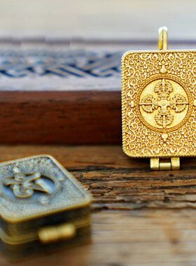 藏式法器尼泊尔黄铜曼陀罗嗡字嘎乌盒金刚杵降魔杵空心男女士吊坠