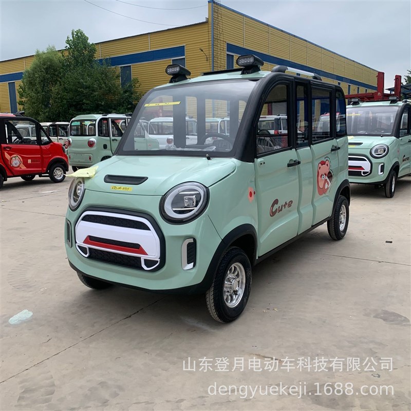 电动四轮家用接送孩子老年代步车 四O门四座女士电动轿车