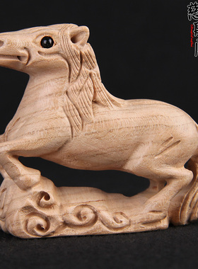 桃木马摆件十二生肖马汽车摆件家居木J雕桃木小马手工环保无漆