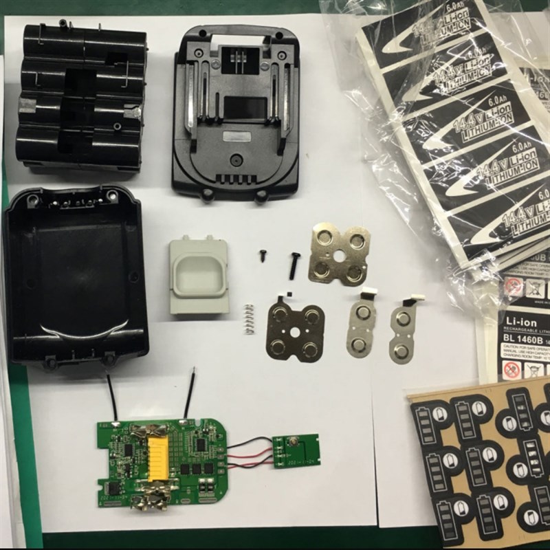 BL146d0 KITS 8CELL 18650 Battery box